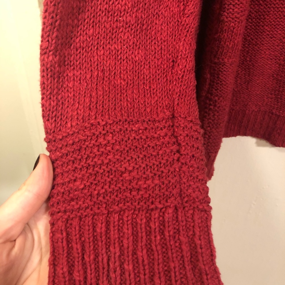 Red sweater - Picture 3 of 4